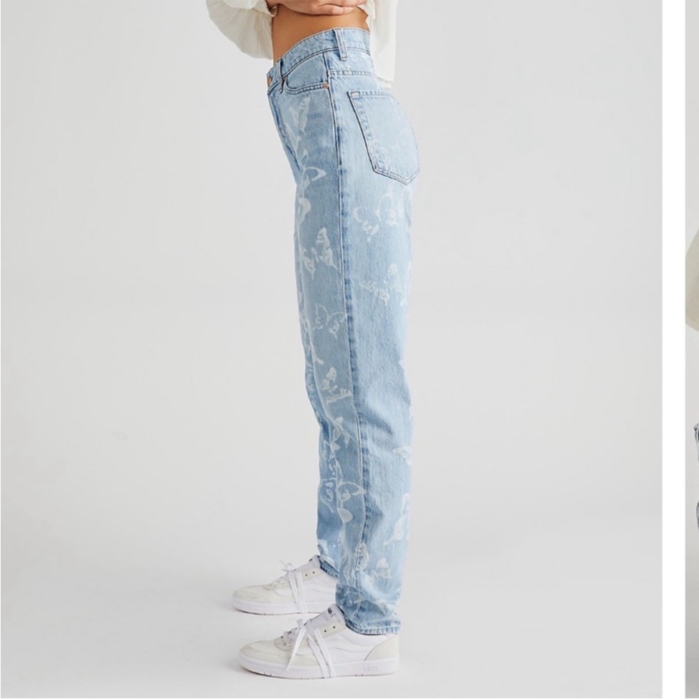 Mother Snack’s Twizzy Butterflyy Light Blue Floral Women's Jeans - Picture 3 of 13